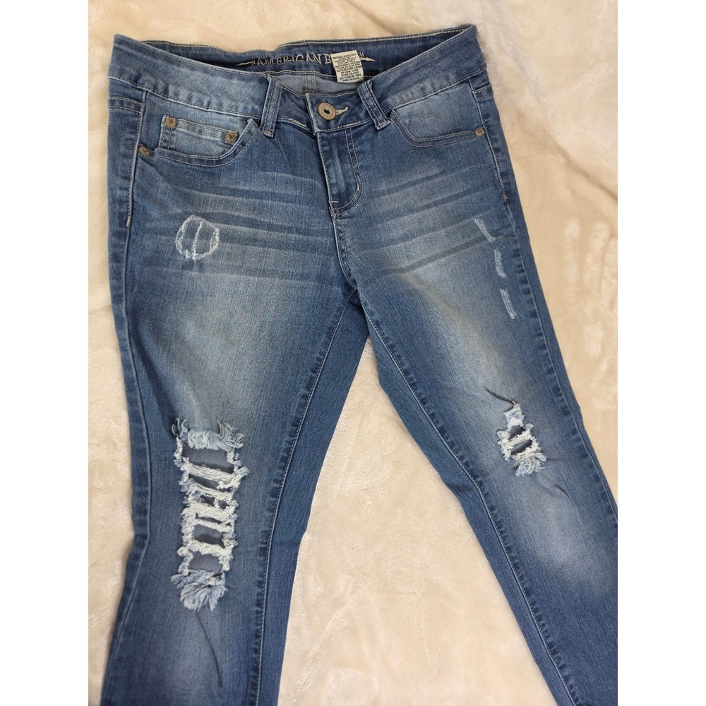 American Blue Women's Size‎ 7 Distressed Skinny Jeans Medium Wash